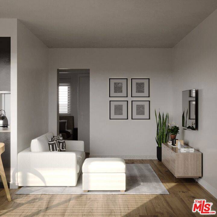 Long Beach, CA 90802,335 Cedar AVE #110