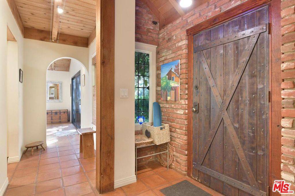 Topanga, CA 90290,1441 Bonnell DR