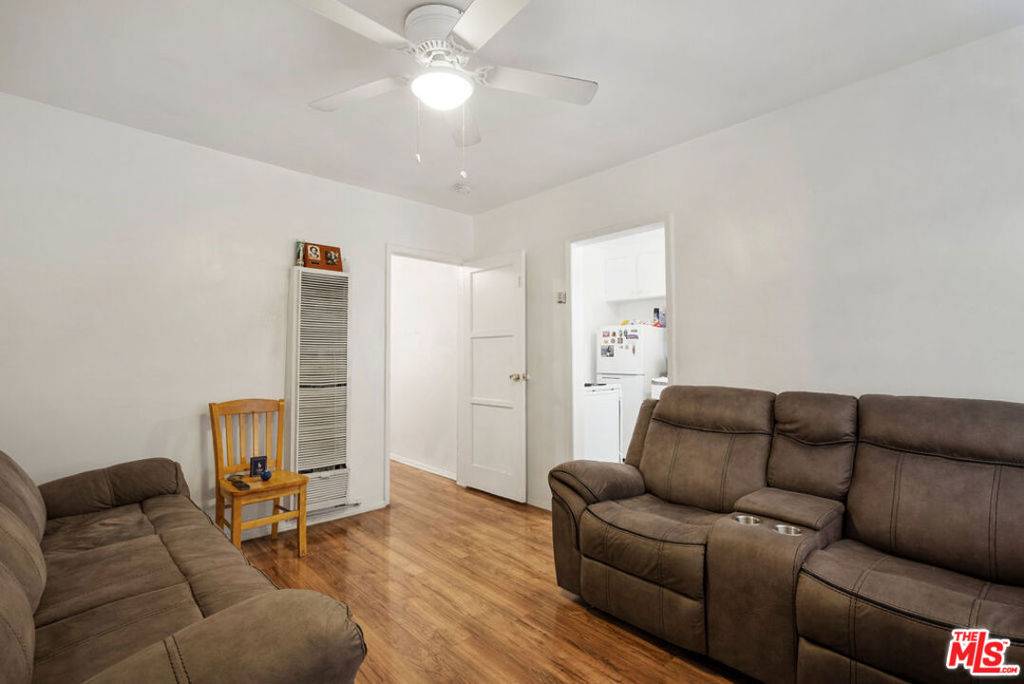 Los Angeles, CA 90032,3544 Yorba ST