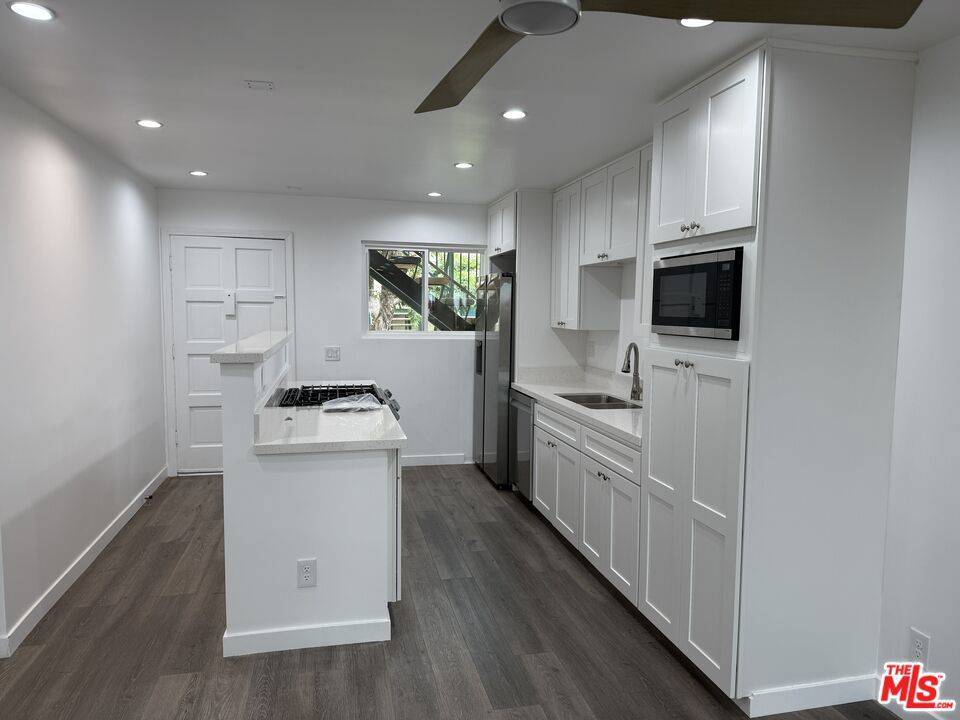Malibu, CA 90265,6471 Kanan Dume RD