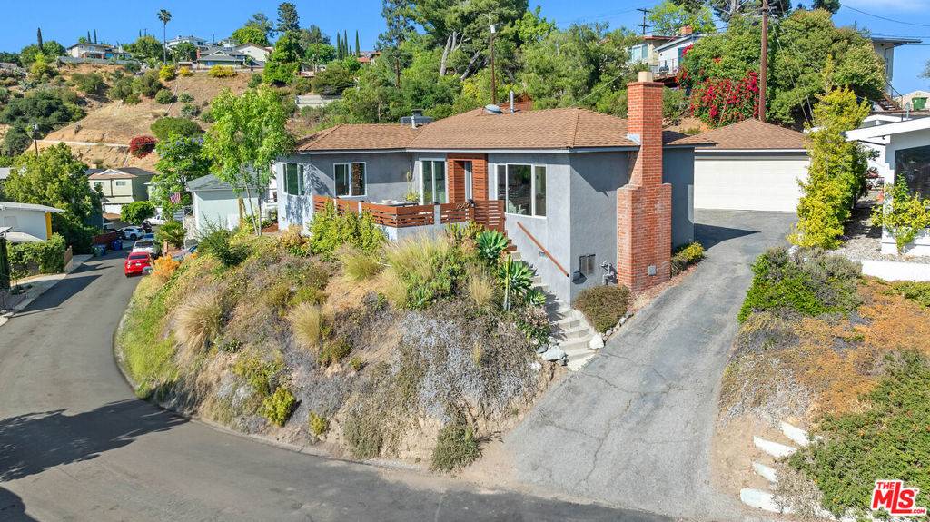 Los Angeles, CA 90065,2849 Palmer DR
