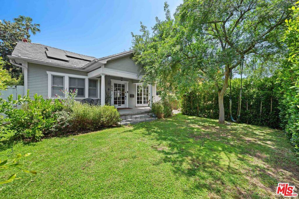 Los Angeles, CA 90004,568 N Gower ST