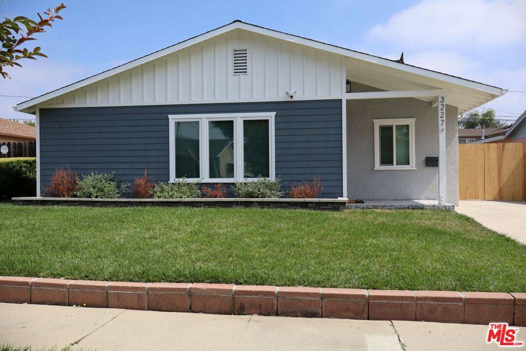Torrance, CA 90504,3227 W 189th ST