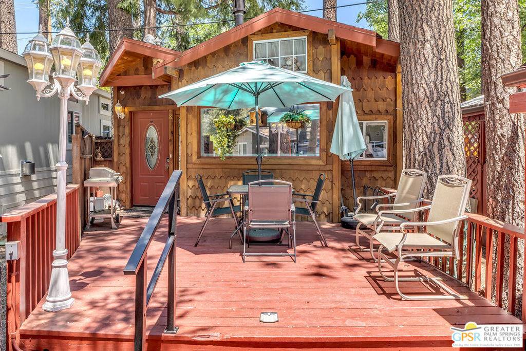 Idyllwild, CA 92549,25955 Highway 243 #8