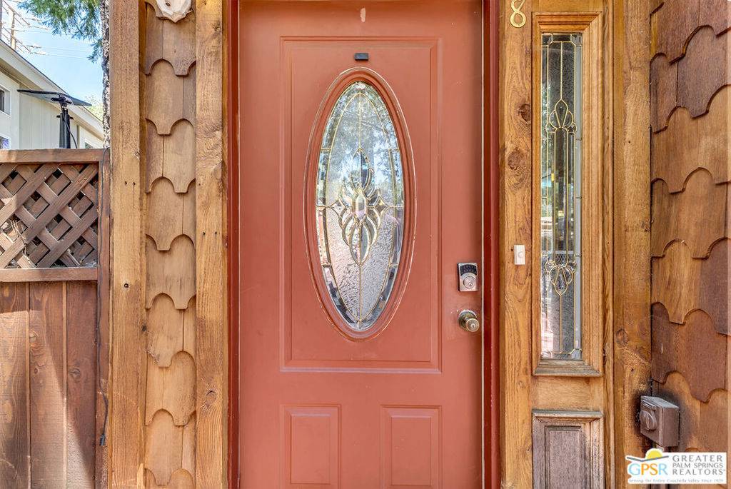 Idyllwild, CA 92549,25955 Highway 243 #8