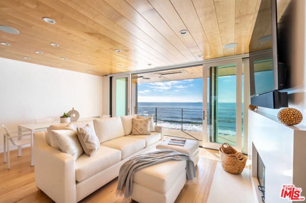 Malibu, CA 90265,11950 BEACH CLUB WAY