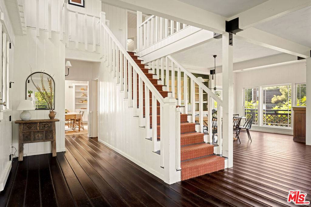Pacific Palisades, CA 90272,1710 San Remo DR