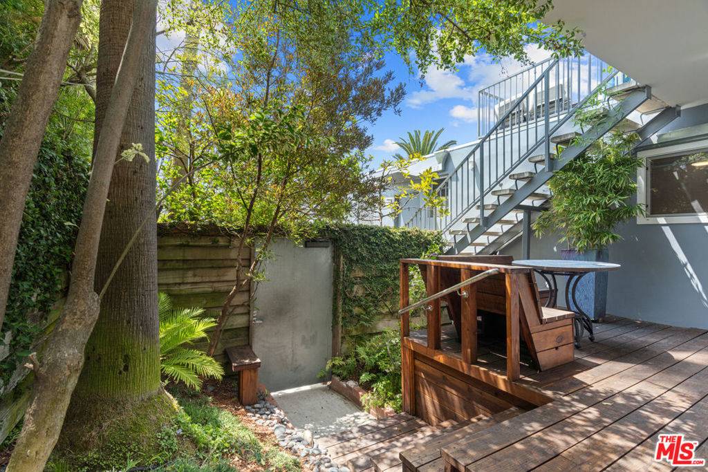 Santa Monica, CA 90405,631 Pier AVE #4