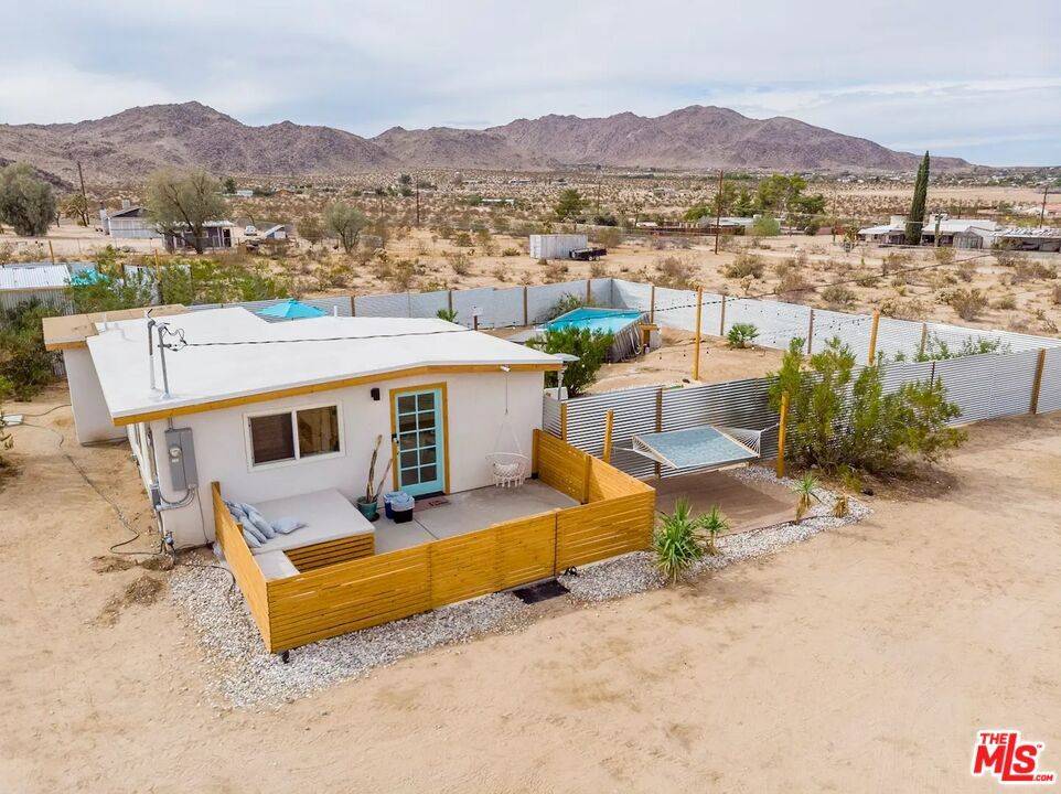 Joshua Tree, CA 92252,62177 Jericho WAY