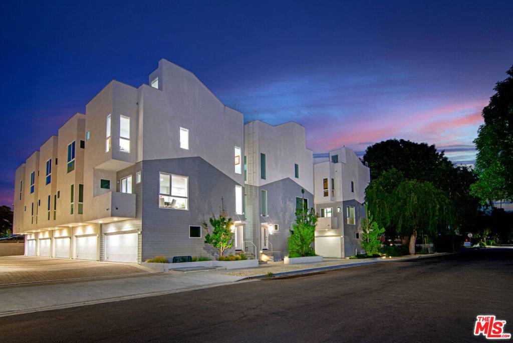 North Hollywood, CA 91601,10919 1/2 Otsego ST