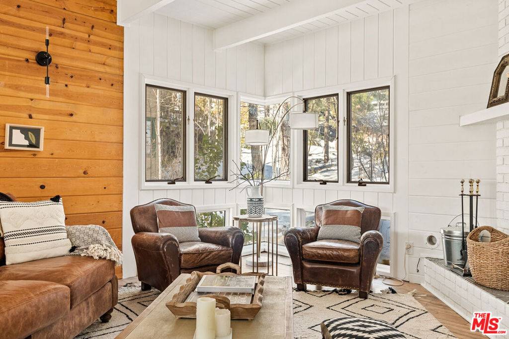Lake Arrowhead, CA 92352,28277 Arbon LN