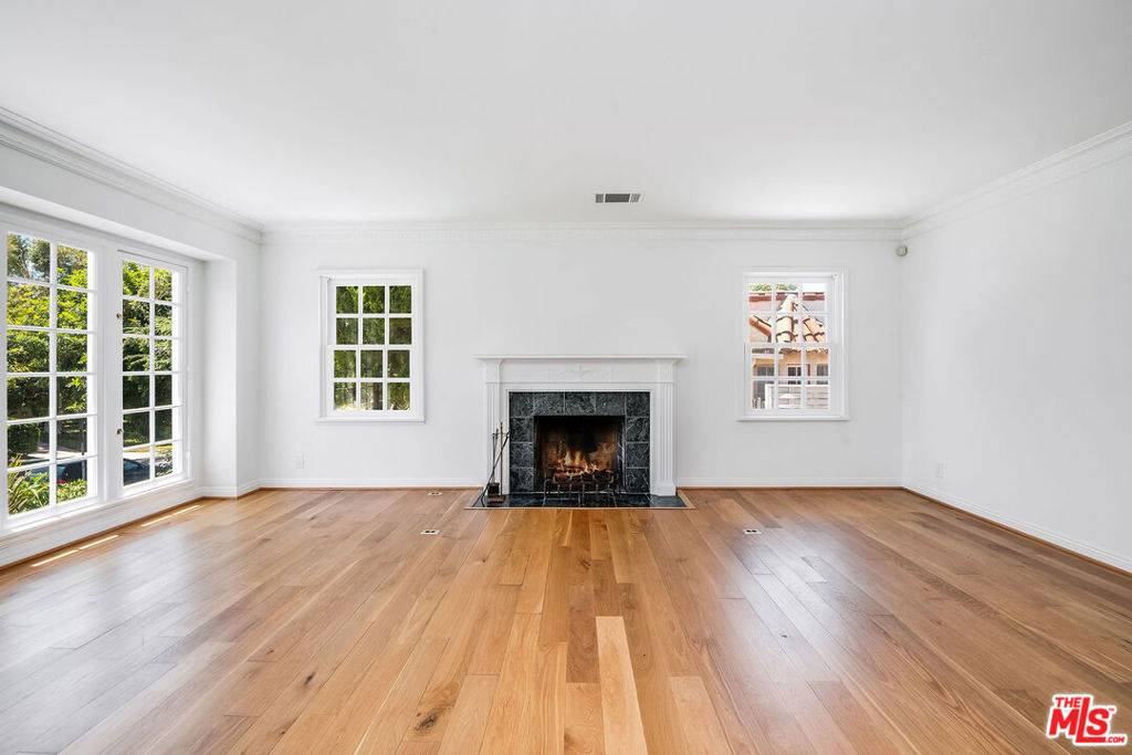 Los Angeles, CA 90064,10311 Ilona AVE