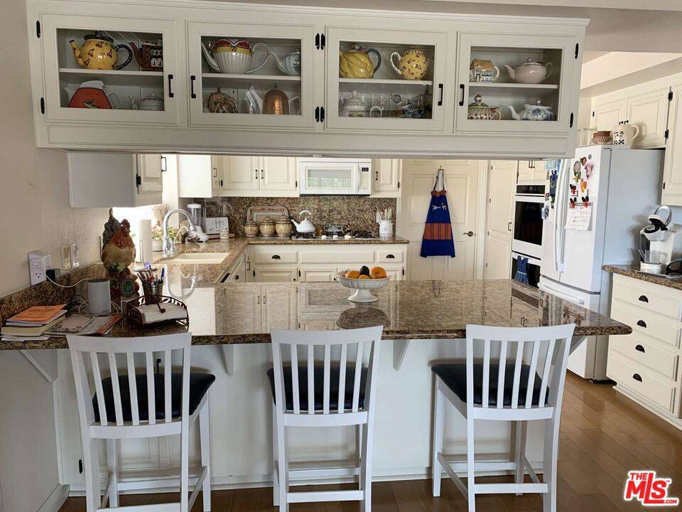 Fallbrook, CA 92028,1018 Ridge Heights DR