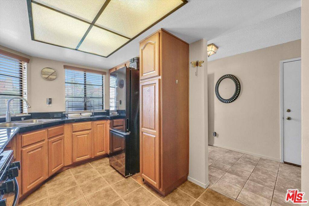 Rialto, CA 92376,1250 S Iris AVE