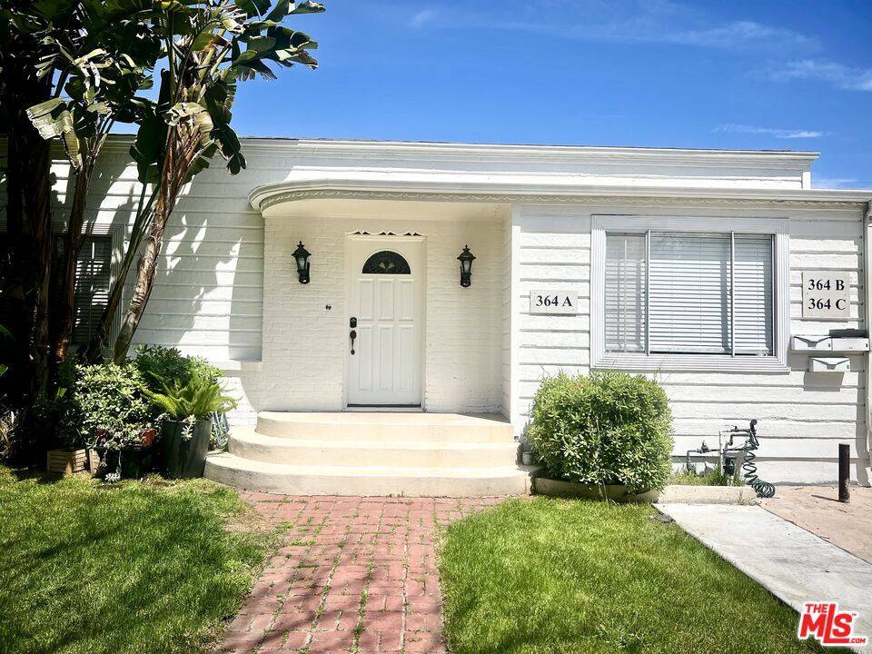 West Hollywood, CA 90048,364 N San Vicente BLVD #C