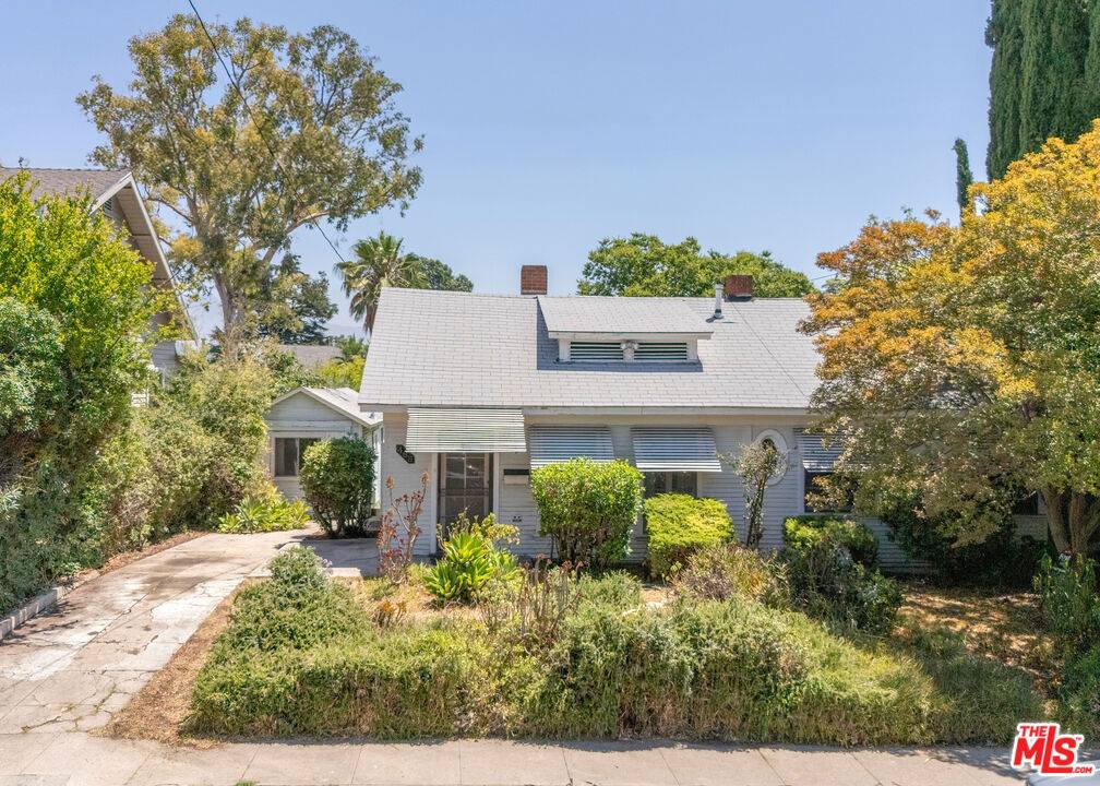 Los Angeles, CA 90042,465 N Avenue 51