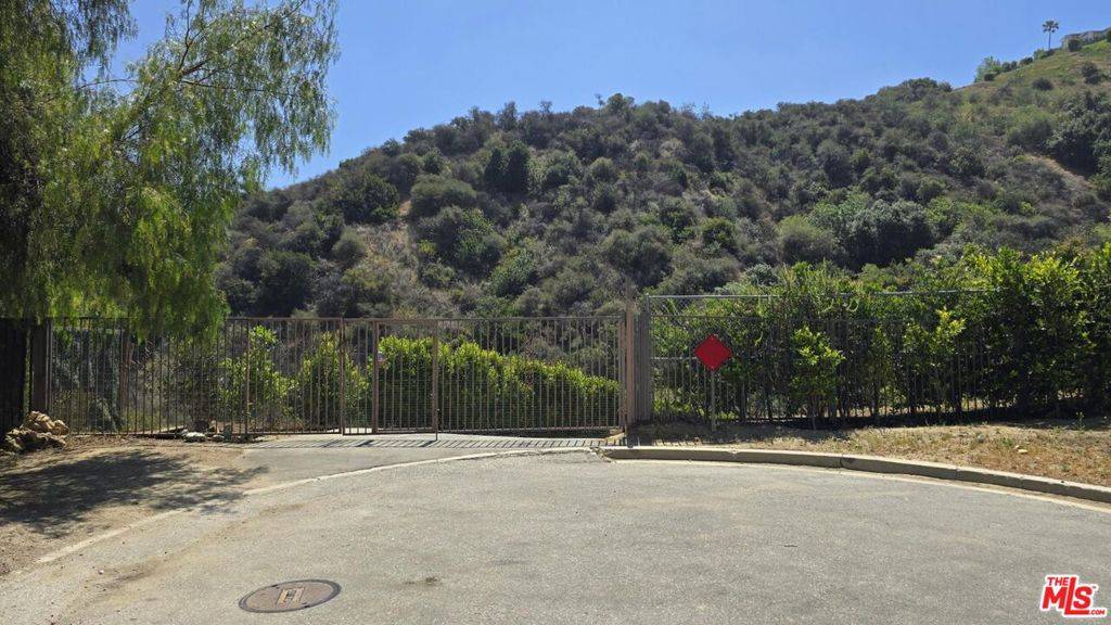 Woodland Hills, CA 91364,3 Ambar DR