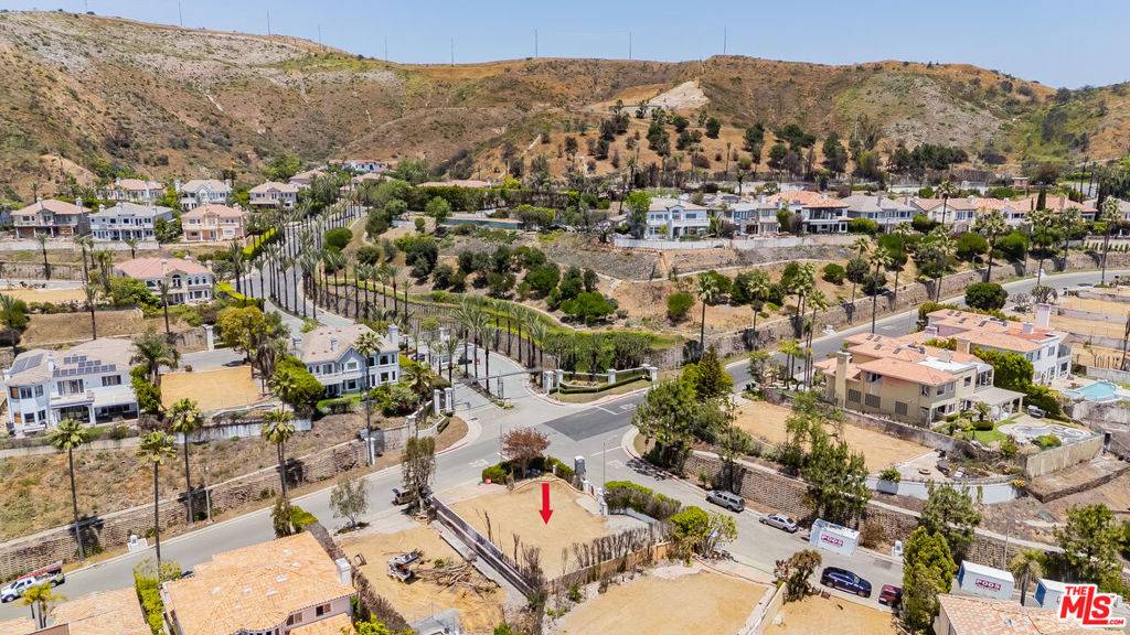 Pacific Palisades, CA 90272,1588 Chastain