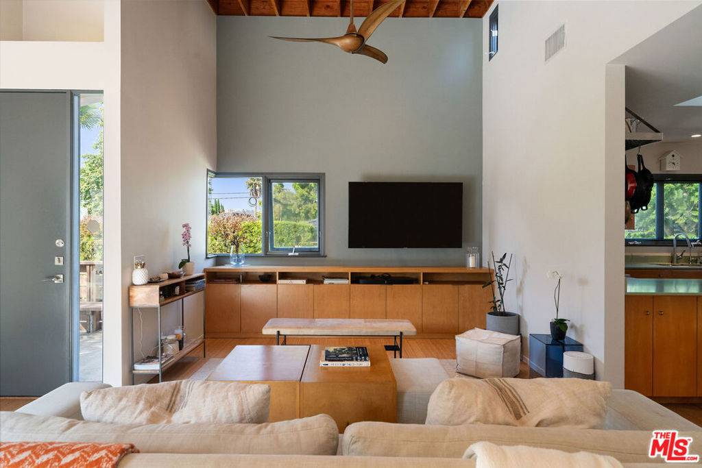 Santa Monica, CA 90405,654 Hill ST