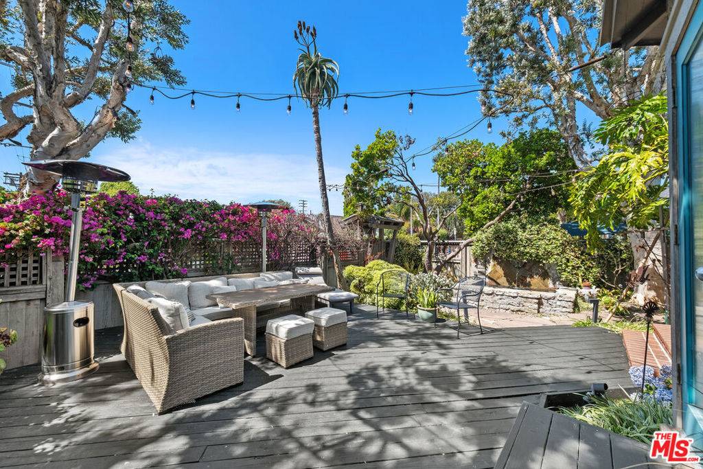 Venice, CA 90291,1216 Elm ST