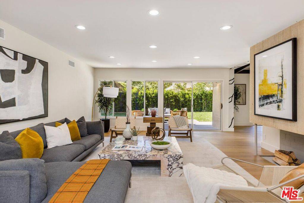 Studio City, CA 91604,11518 Dona Dorotea DR
