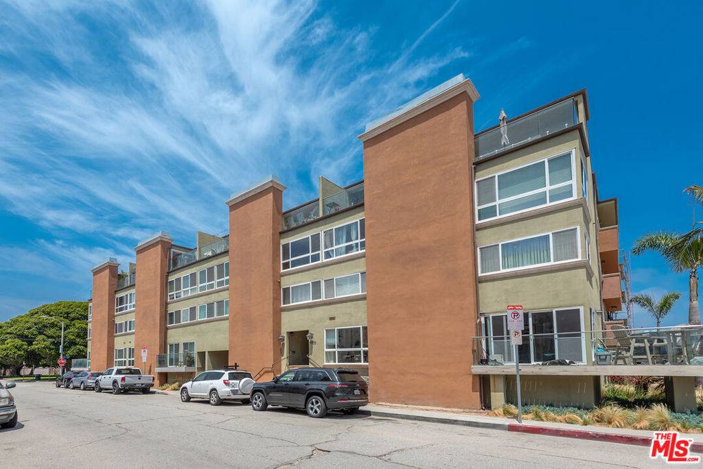 Playa Del Rey, CA 90293,6400 Pacific AVE #308