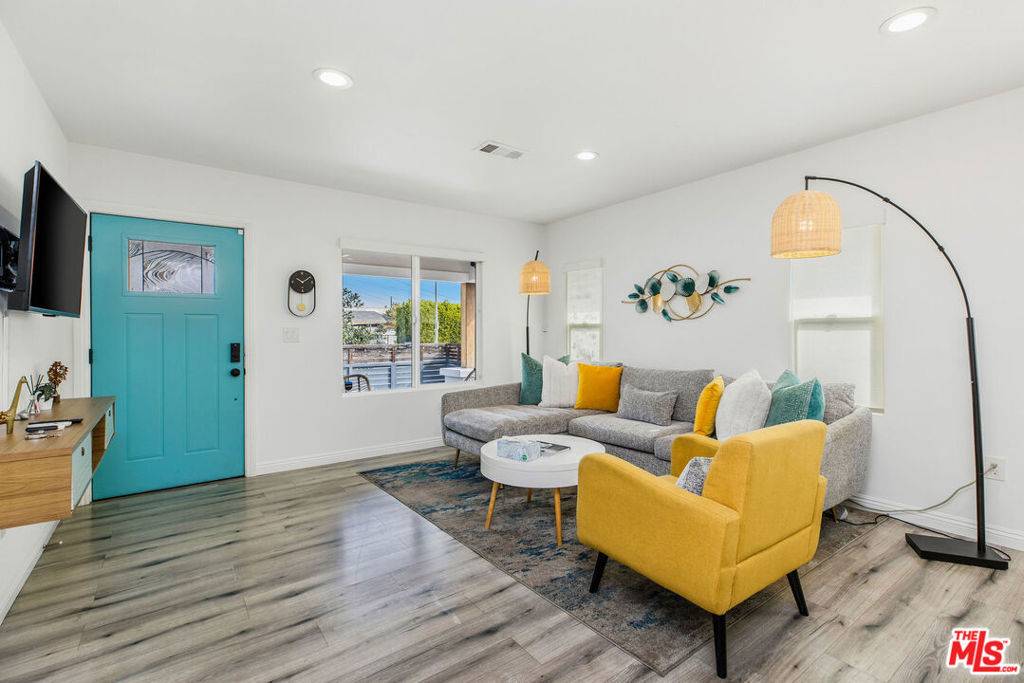 Los Angeles, CA 90062,1416 W 51st PL