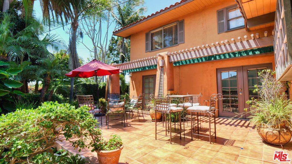 Los Angeles, CA 90056,5803 Wooster AVE