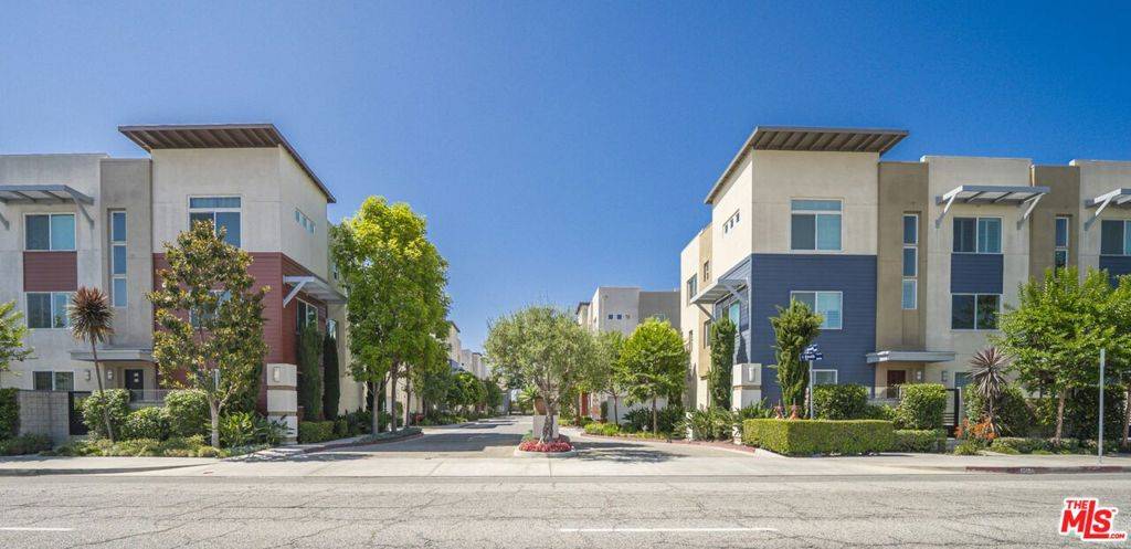 Lakewood, CA 90712,5778 Acacia LN