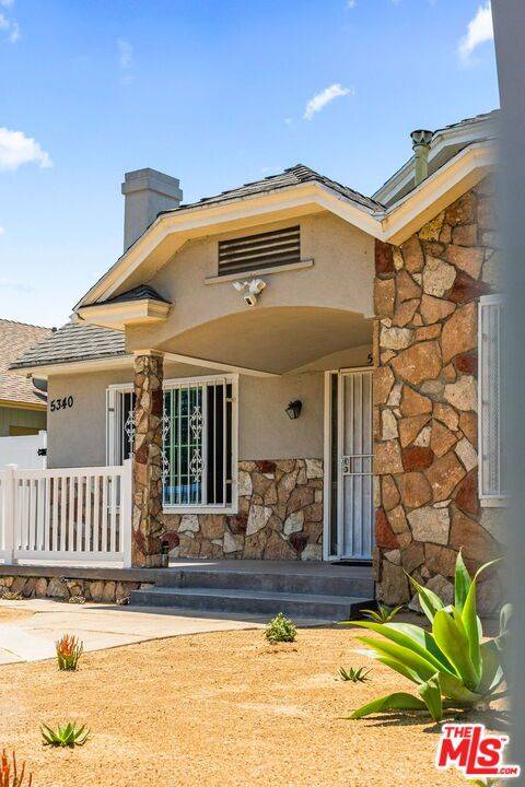 Los Angeles, CA 90038,5342 Lemon Grove AVE