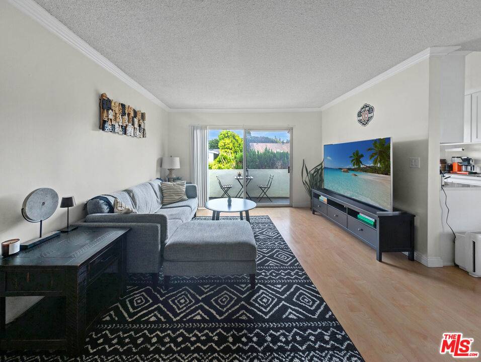 Santa Monica, CA 90405,440 Raymond AVE #15