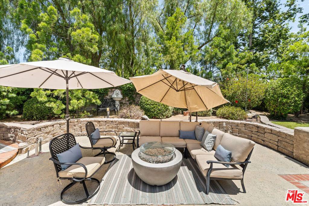 Agoura Hills, CA 91301,29003 Indian Ridge CT
