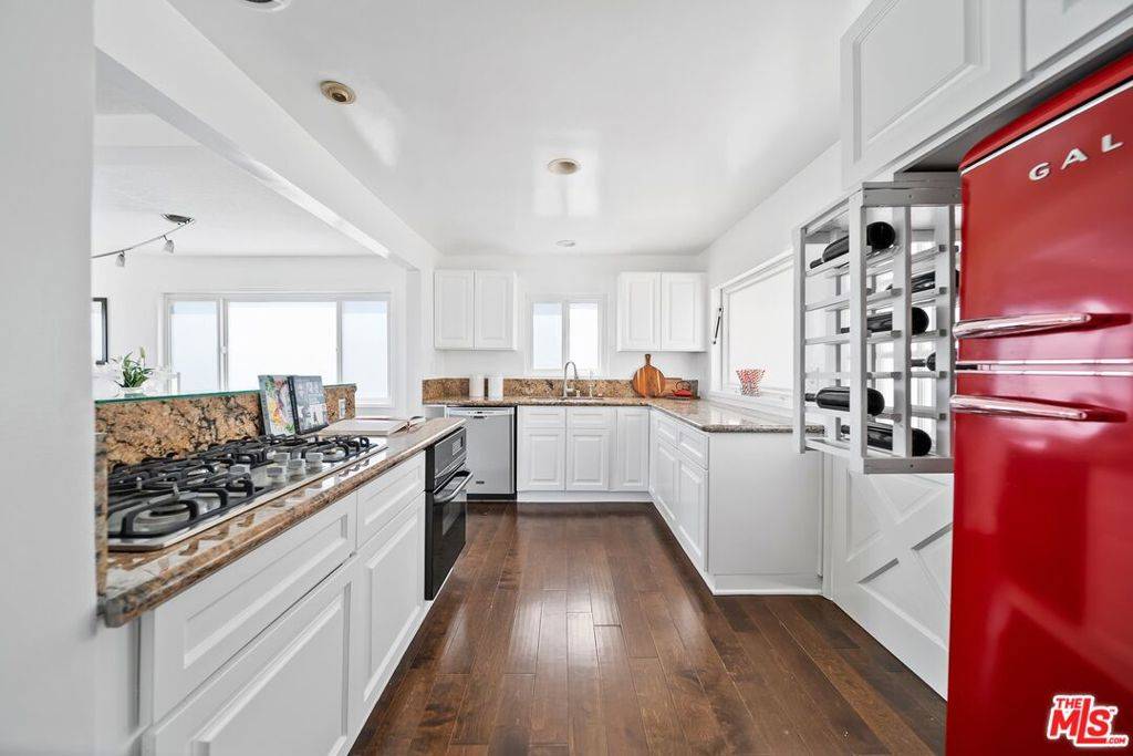 Studio City, CA 91604,11689 Picturesque DR