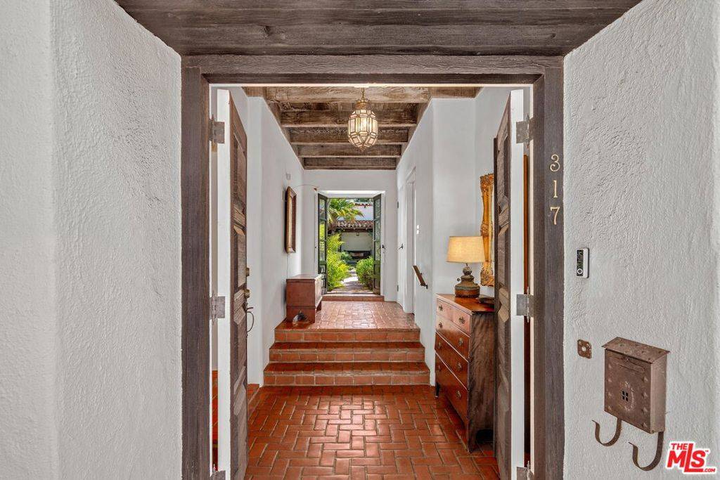 Santa Monica, CA 90402,317 23rd ST