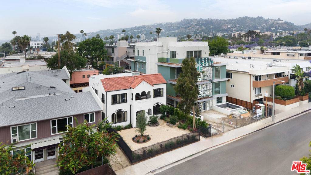 West Hollywood, CA 90046,1005 Genesse