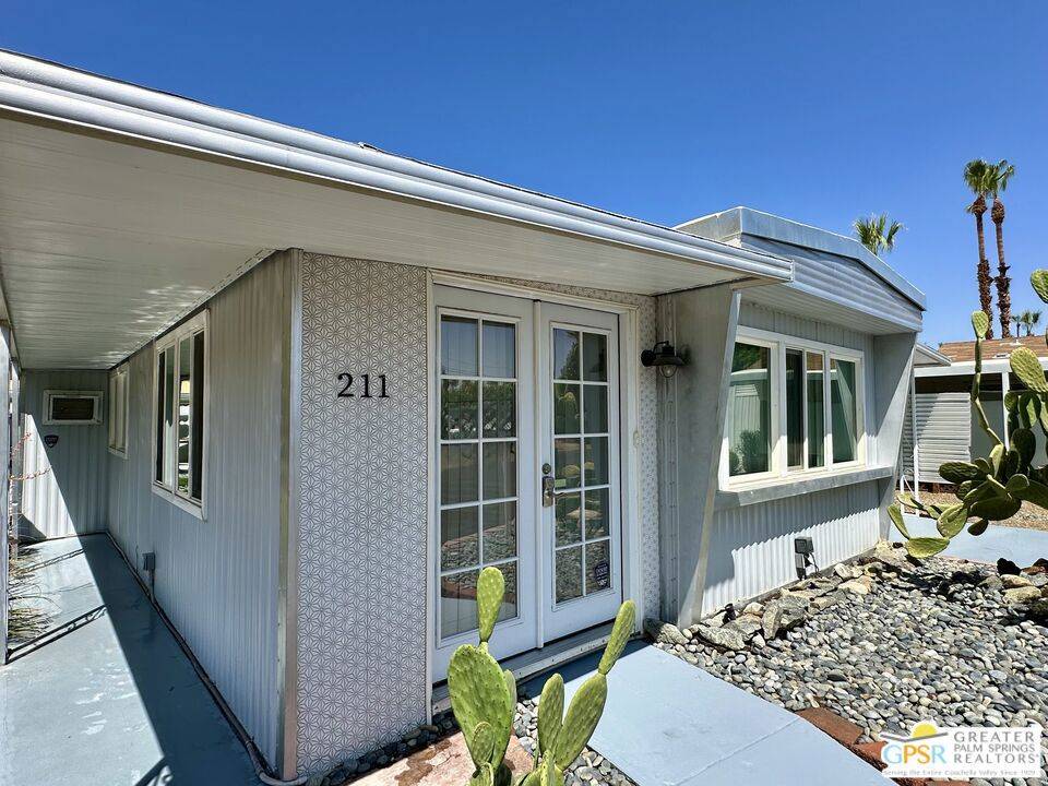 Palm Springs, CA 92264,211 Newport