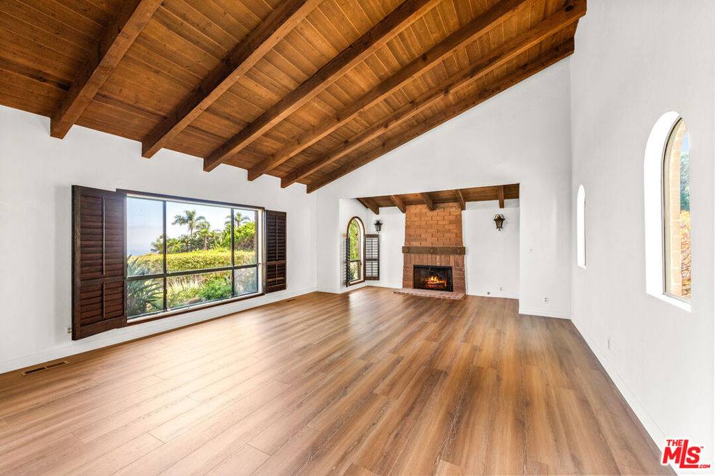 Malibu, CA 90265,3636 Malibu Country DR