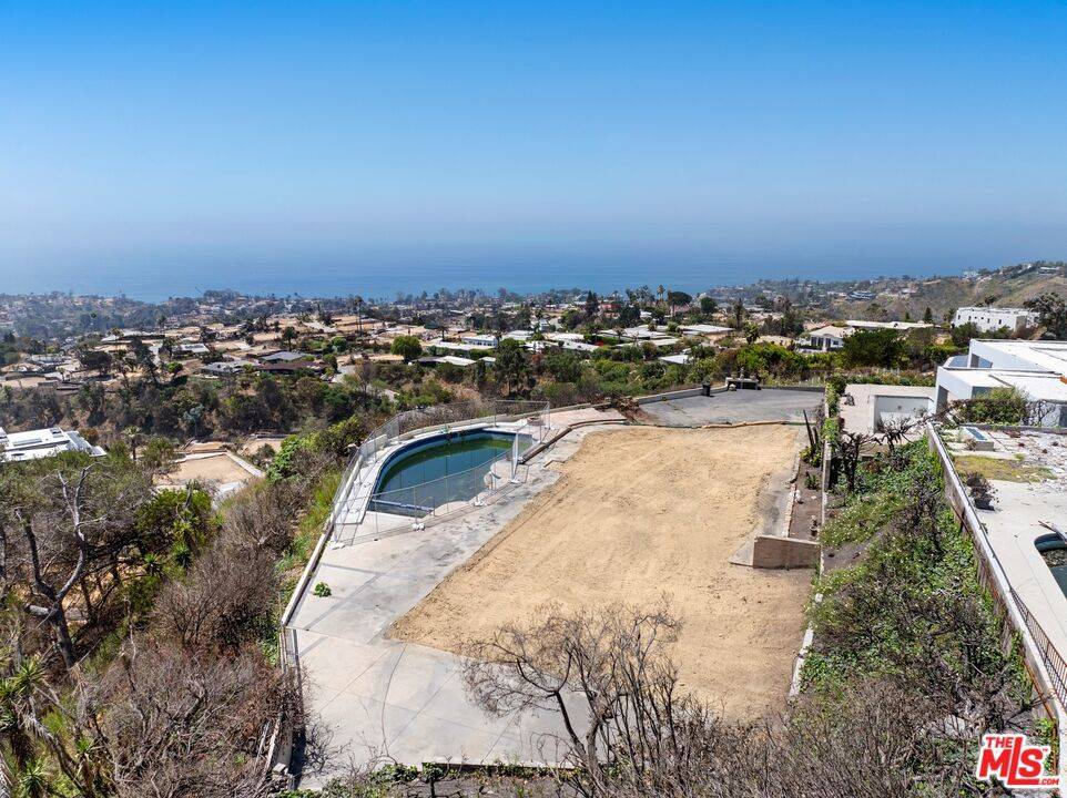 Pacific Palisades, CA 90272,1166 Lachman LN