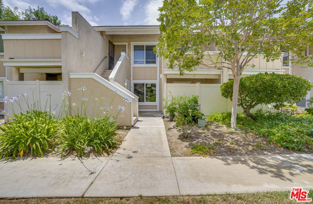 Simi Valley, CA 93065,2940 Deacon ST #31