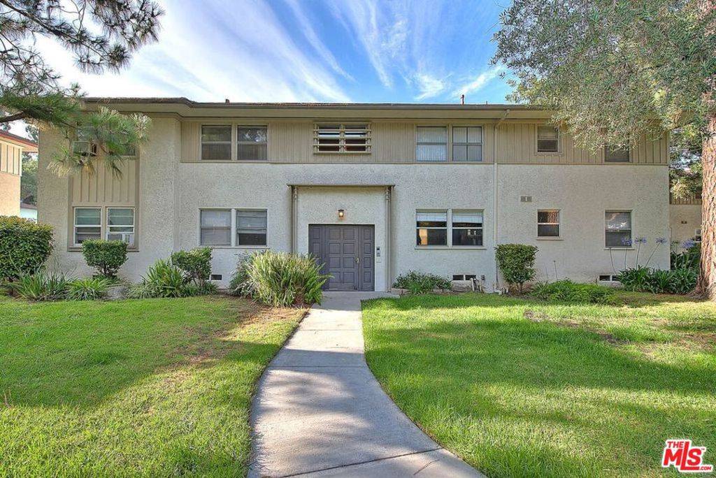 Los Angeles, CA 90016,5815 Bowcroft ST #4