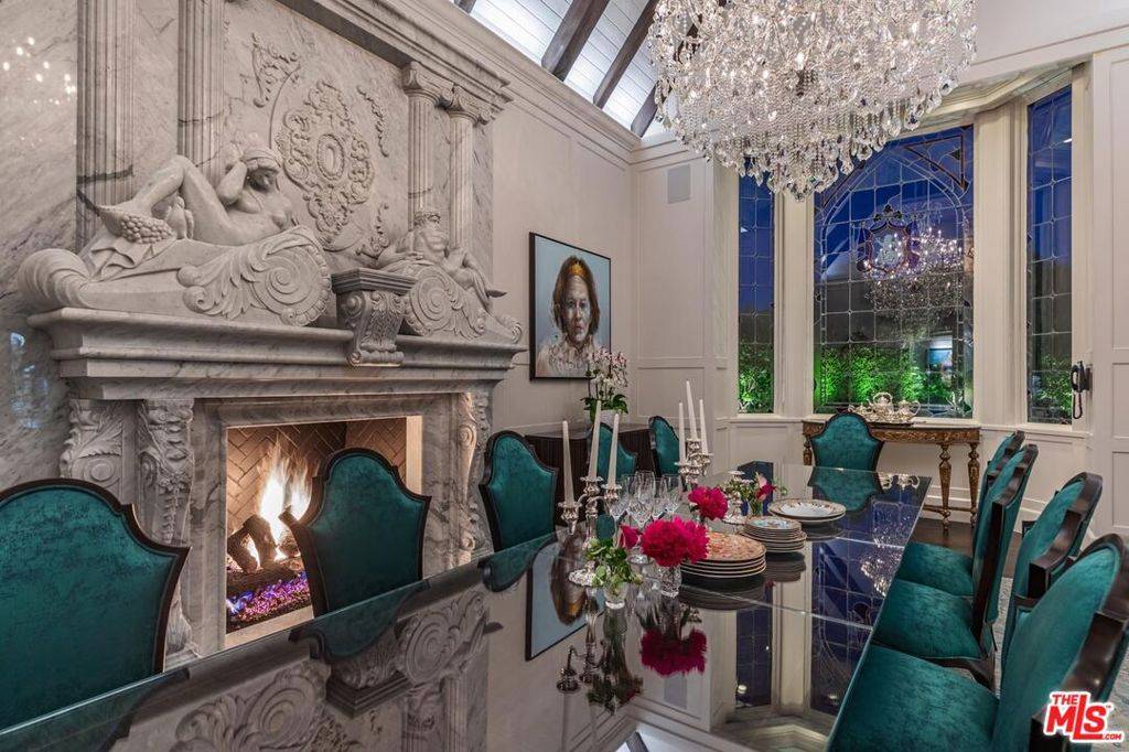Westlake Village, CA 91362,5076 Island Forest PL