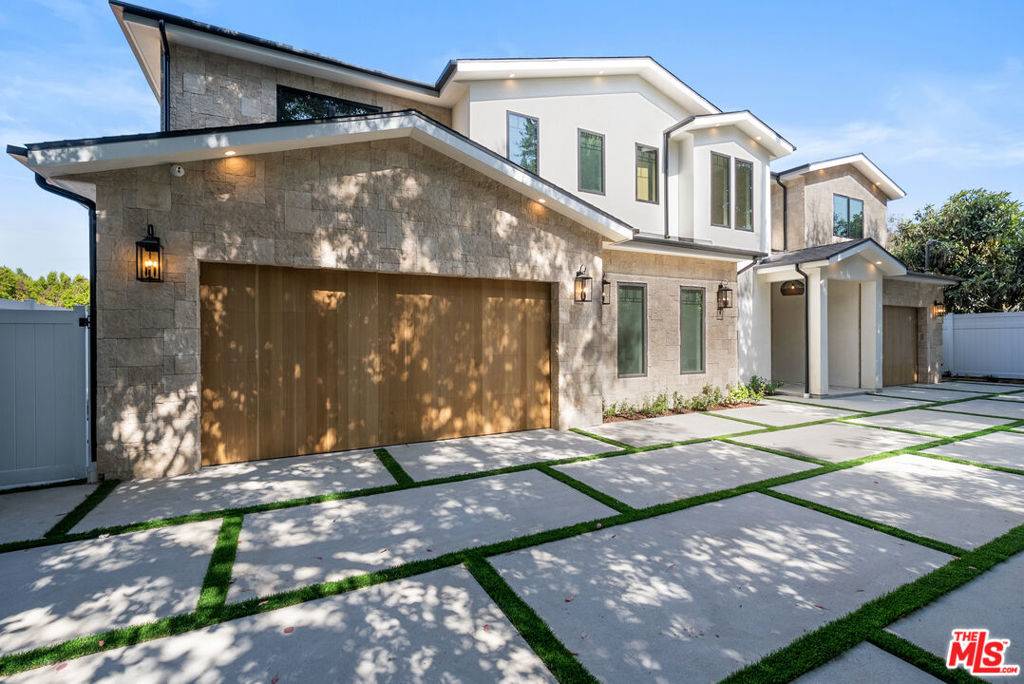 Encino, CA 91436,5036 Woodley AVE