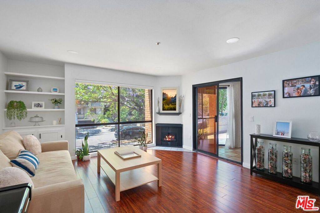 Glendale, CA 91204,413 Hawthorne ST #102