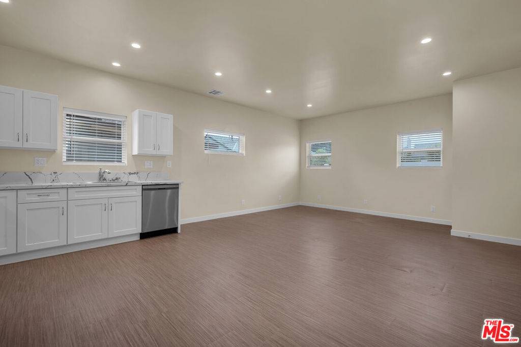 Whittier, CA 90606,6625 Duchess DR