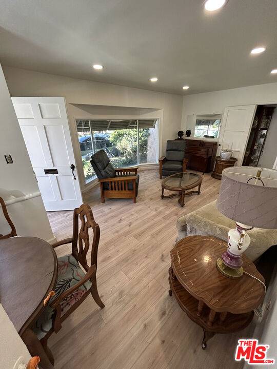 Compton, CA 90222,14003 S Nestor AVE