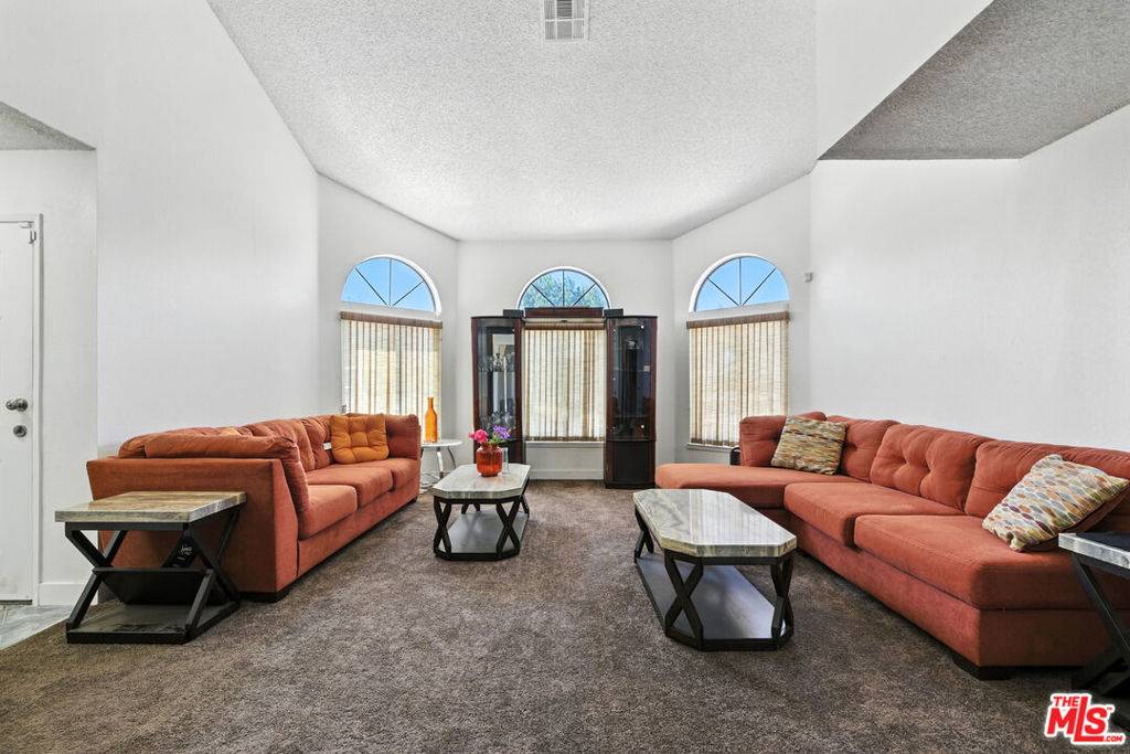 Lancaster, CA 93535,1655 E Avenue K