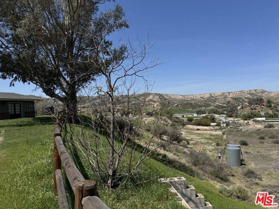 Santa Clarita, CA 91390,16015 Baker Canyon RD