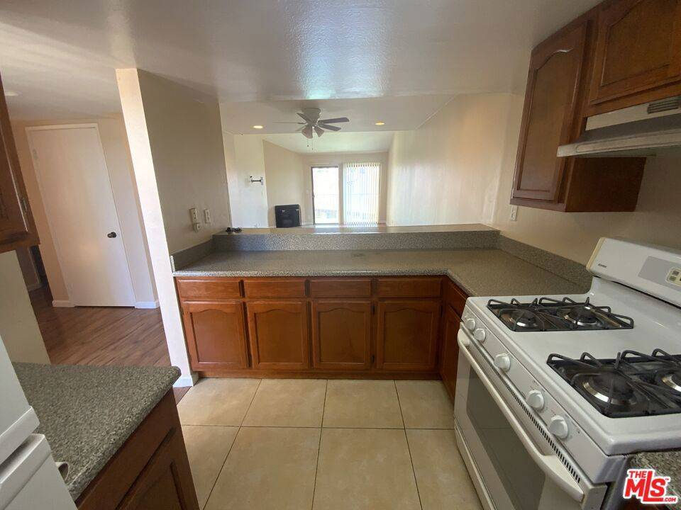 Inglewood, CA 90302,620 W Hyde Park BLVD #309