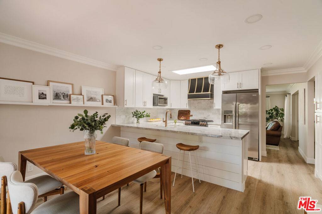 Westlake Village, CA 91361,2641 Hartland CIR
