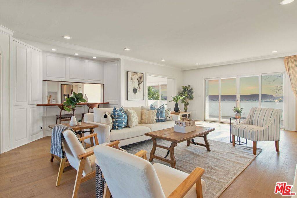 Santa Monica, CA 90403,905 Berkeley ST